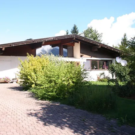 Spacious In Near Ski Area بيت للعطل *